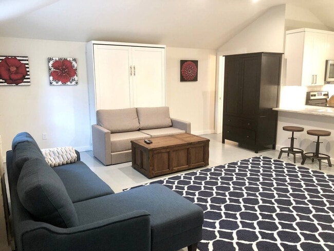 Foto del edificio - 1929 NW 7th Ln