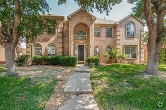 Building Photo - 1520 Eaglepoint Dr