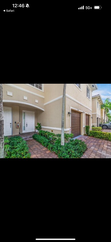 Foto principal - 2615 SW 81st Ter
