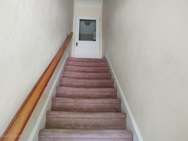 Building Photo - 7 N Lehigh St