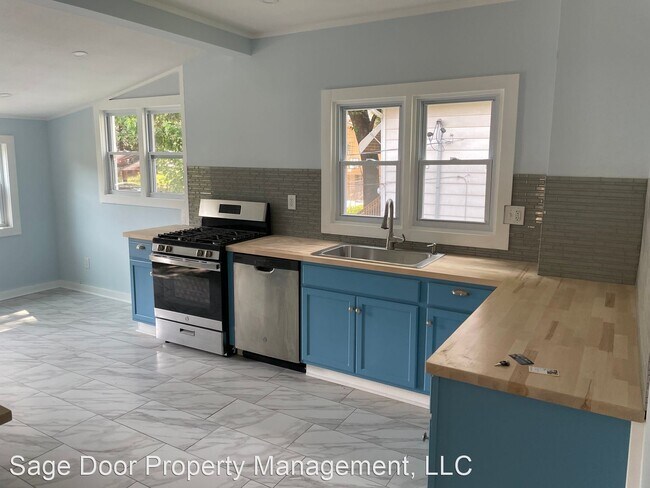 Building Photo - 3 br, 2.5 bath House - 3815 Smart Ave