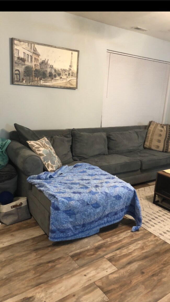 Building Photo - 36 Jamestown Blvd