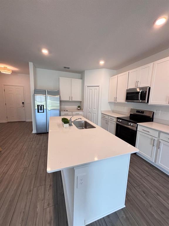 Building Photo - 5433 NW 22nd Dr