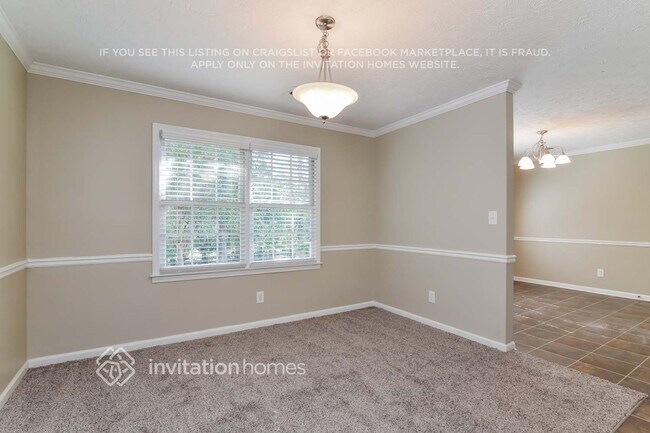 Building Photo - 1055 Burning Bush Dr