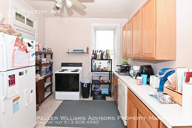 Building Photo - 2529 Vestry Ave