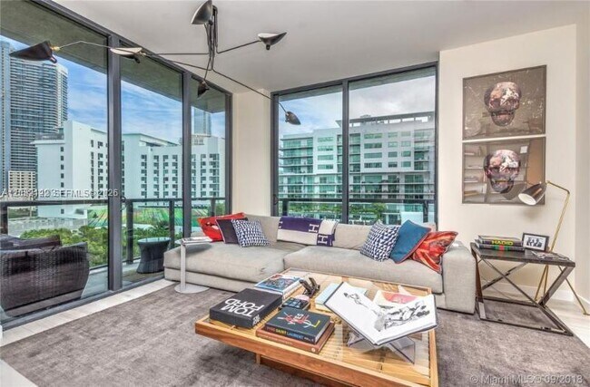 Building Photo - Southwest 17th Road, Miami, FL 33129 - 2 BR 2 BA condo