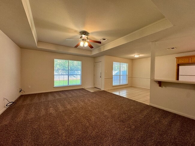 Building Photo - Duplex