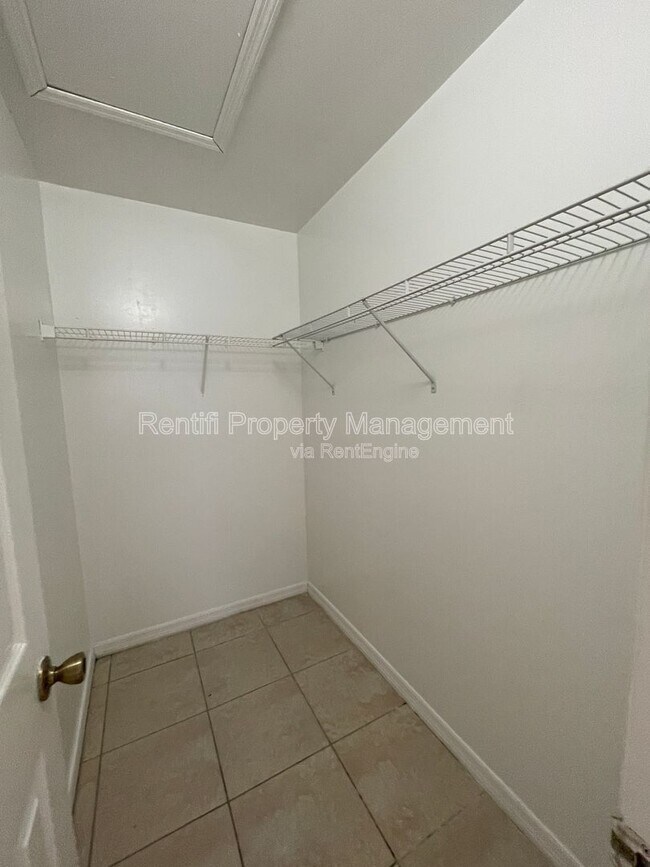 Foto del edificio - 1128 Homer Ave S