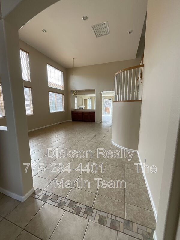 Foto del edificio - 2847 Falcon Ridge Dr