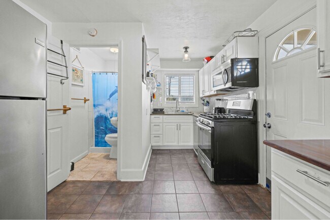 Foto del edificio - 9716 11th Bay St