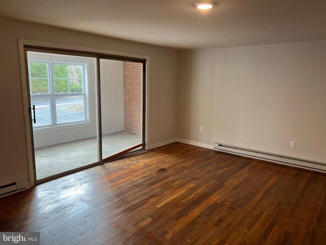 Foto del edificio - 156 Tower Circle