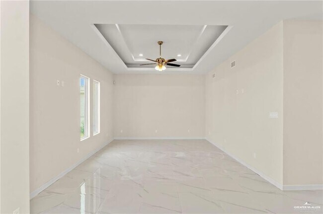 Foto del edificio - 5932 N Playa Del Sol St