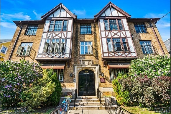 Building Photo - 1447 Chapel St