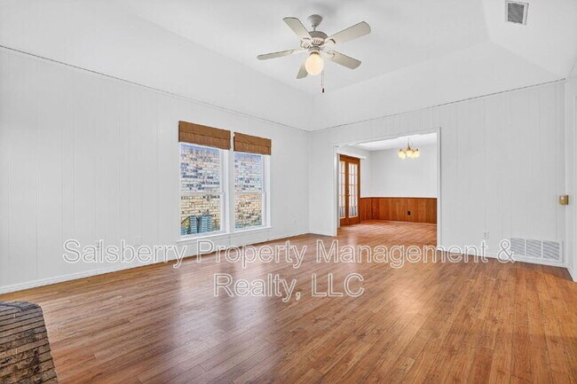 Building Photo - 7417 Lemonwood Ln