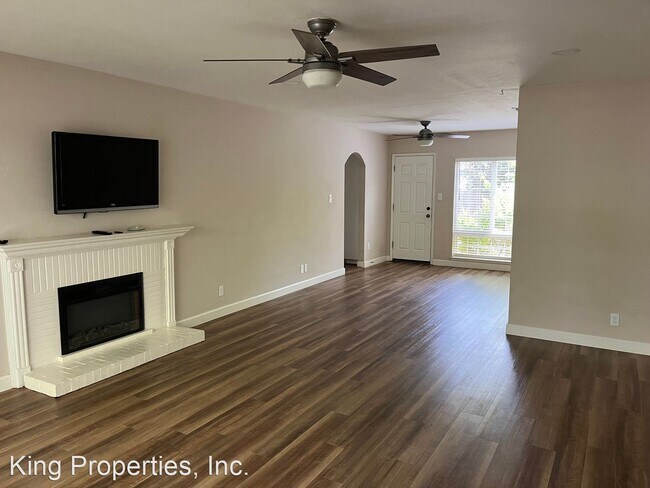 Building Photo - 5 br, 2 bath House - 910 Pennsylvania Place