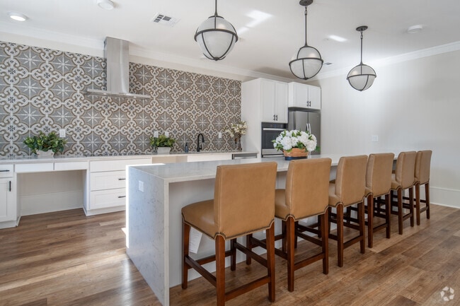 Grate Room - Mariposa at Scott & White Blvd