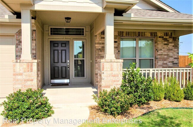 Foto del edificio - 4 br, 2 bath House - 2300 NW 191st Ct