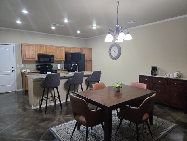 Building Photo - 6328 Nancy Ellen St