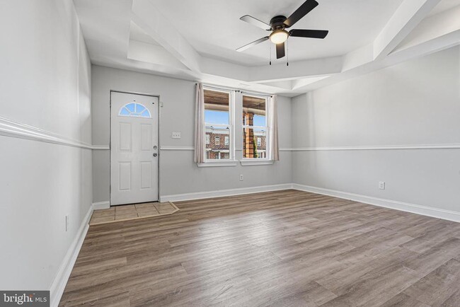 Building Photo - 3312 Parklawn Ave