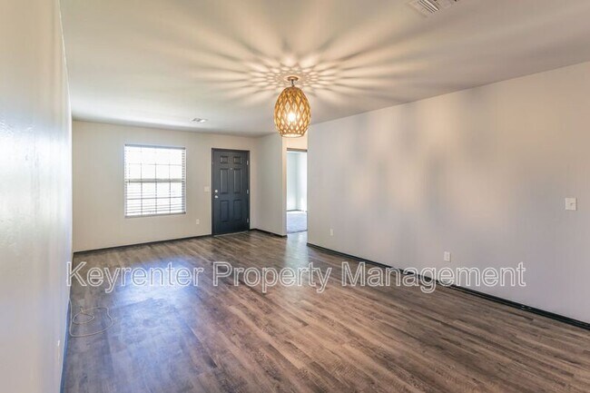 Foto del edificio - 1425 Sandstone Dr
