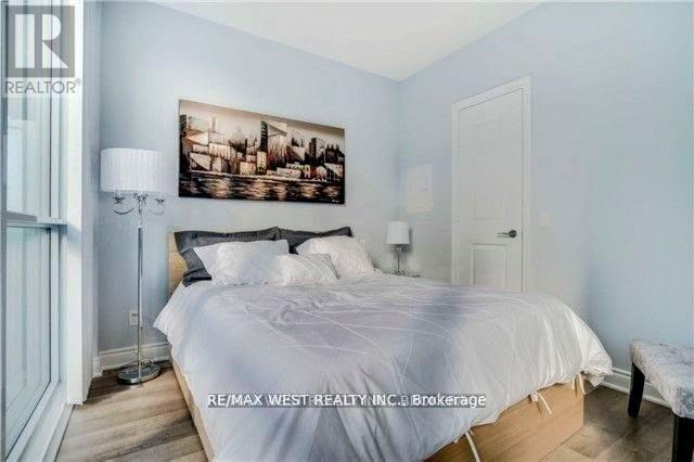 Building Photo - 80 Marine Parade Dr