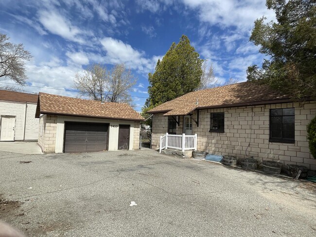 Building Photo - 7410 Union Park Ave