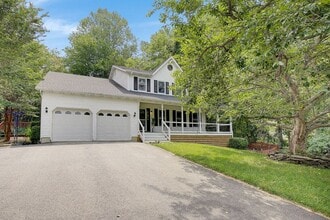 Building Photo - 48 Radcliffe Dr