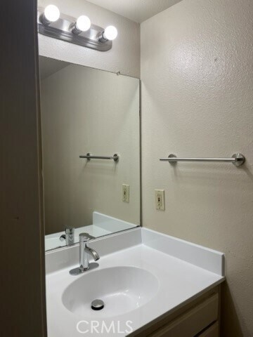 Foto del edificio - 328 N Monterey St