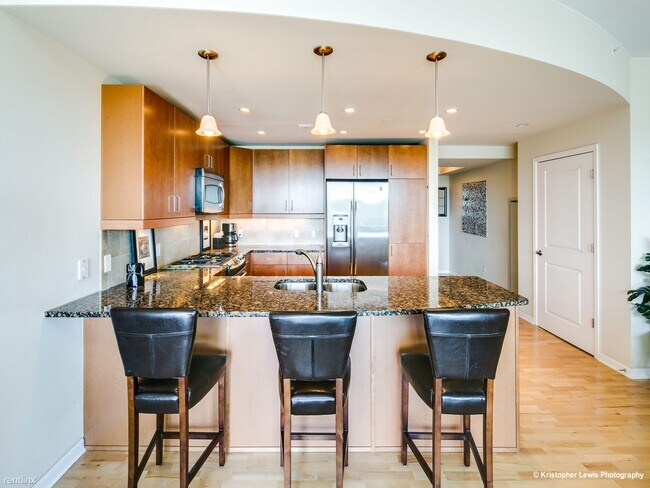 Foto del edificio - 1 br, 1 bath Condo - 2990 East 17th Avenue...