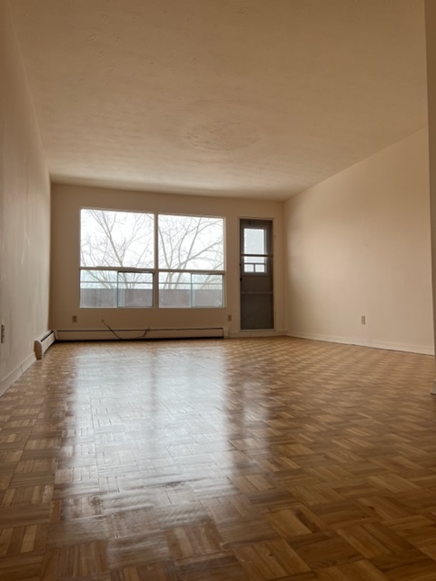 Living Room - 21 Woodlawn Rd E