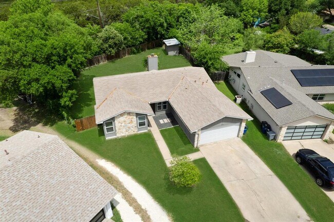 Foto del edificio - 606 Elderberry Cove