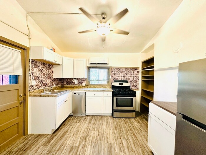 Primary Photo - Spanish Adobe Casita in the Heart of Downt...