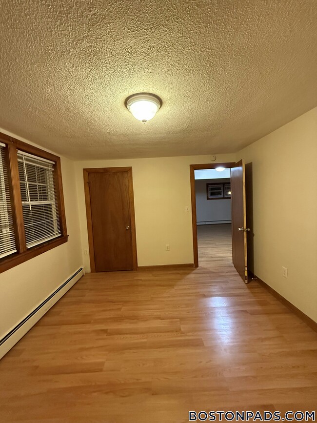 Building Photo - 100 Readville St