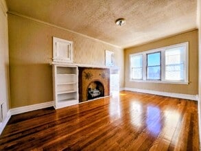 Building Photo - 4248 W 14th St