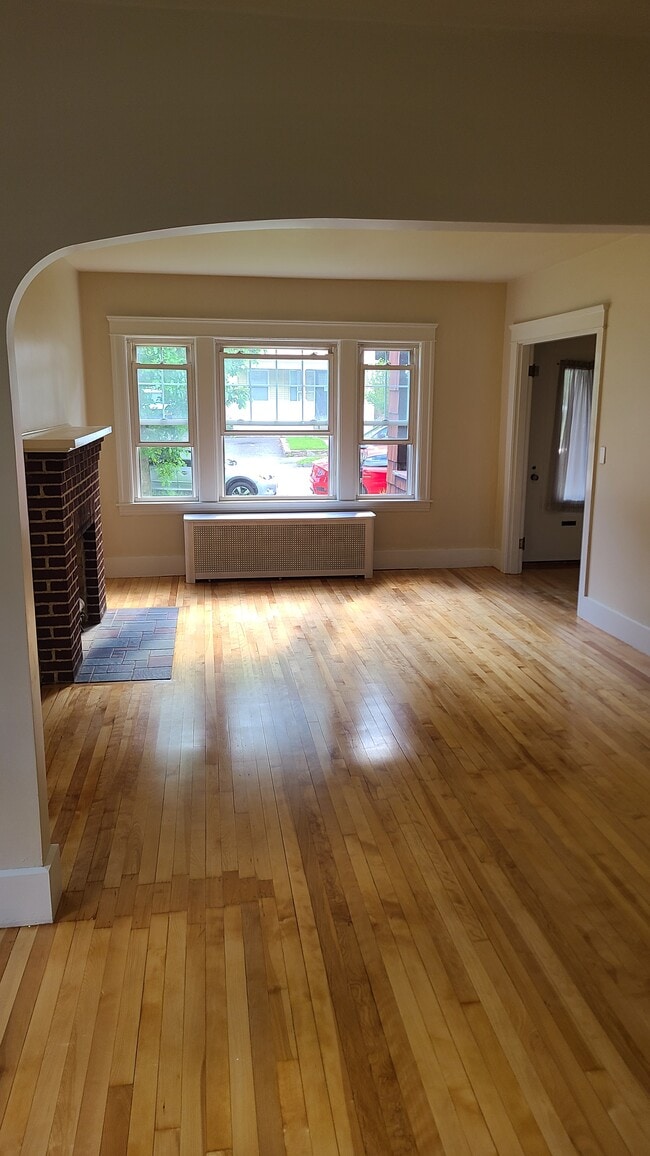 Building Photo - 60 Richmond Ave