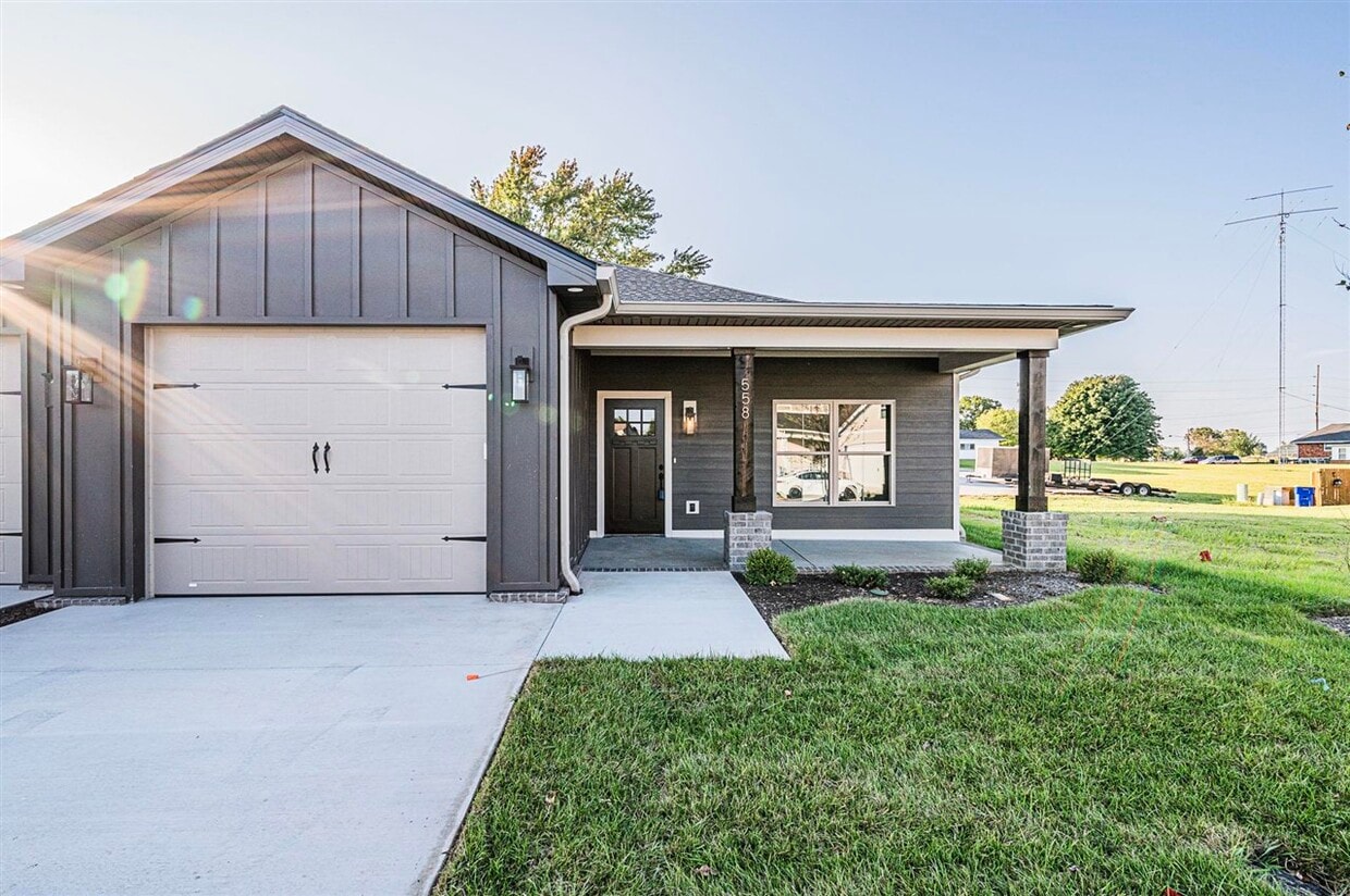 Foto principal - 558 Providence Ct