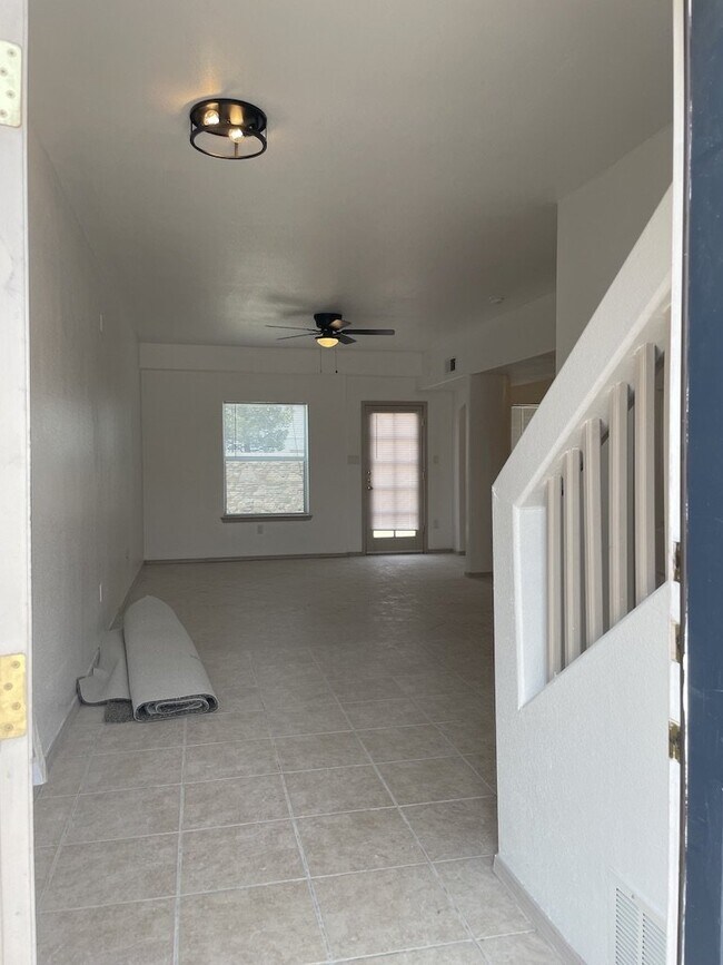 Building Photo - 12325 Tierra Arena Dr