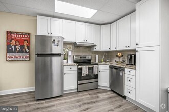 Building Photo - 300 Levering Mill Rd