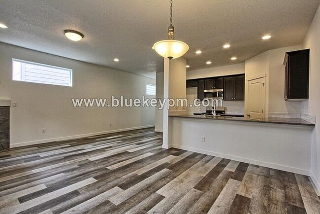 Foto del edificio - 3 Bed, 2.5 Bath Home in Ridgefield's McCormick Creek Subdivision