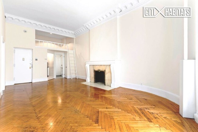 Building Photo - 12 W 76th St