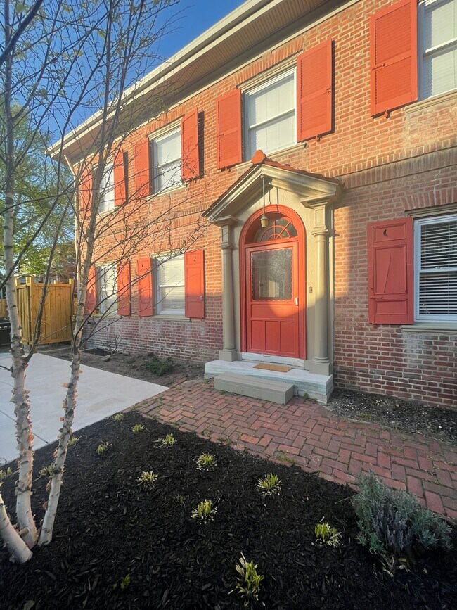 Building Photo - 4711 Theresa Pl