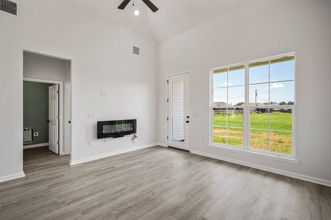 Jax Square House - Living Room - Jax Square Houses and Townhouses