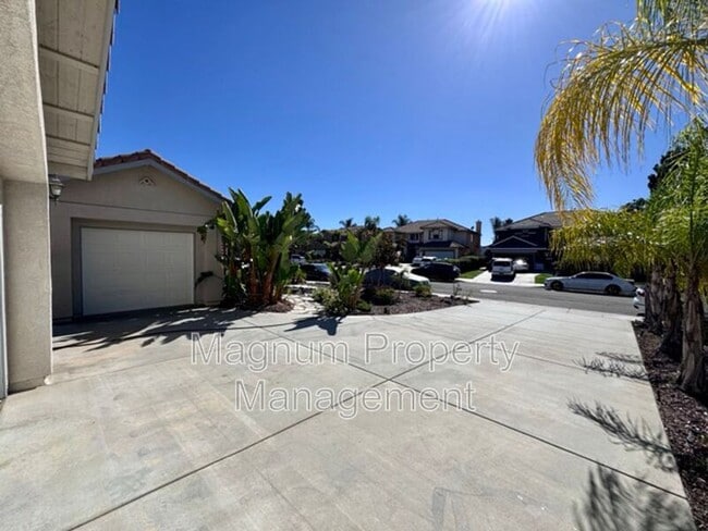 Foto del edificio - 23394 Blue Gardenia Ln