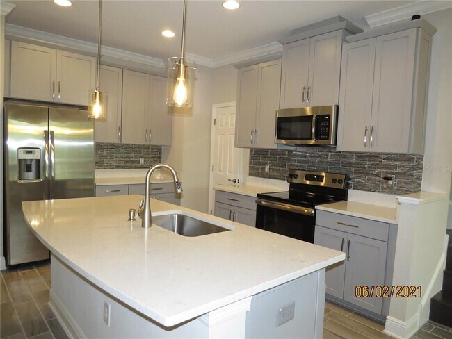 Foto del edificio - 30227 Southwell Ln