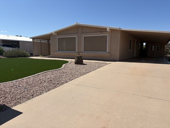 Foto del edificio - 9230 E Citrus Ln S