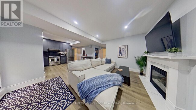 Building Photo - 2195 Dewsbury Dr