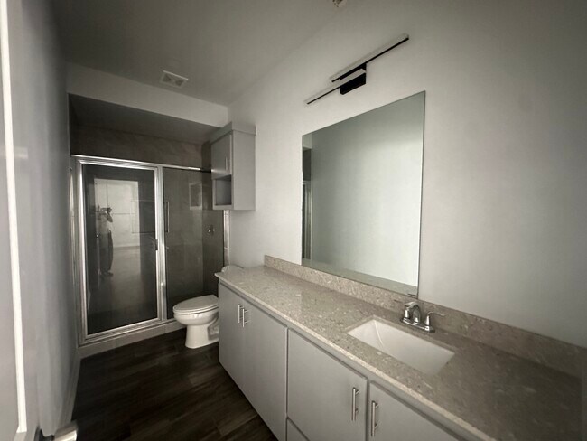 Foto del edificio - 3924 Las Vistas Ln
