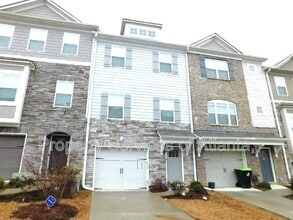 Building Photo - 887 Society Cir