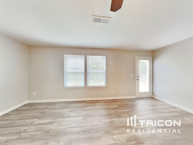 Building Photo - 1408 Logan Patrick Court