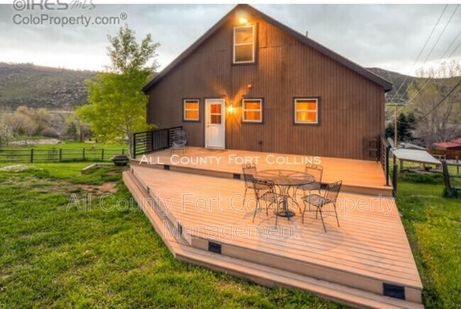 Foto del edificio - 6009 Hillside Dr